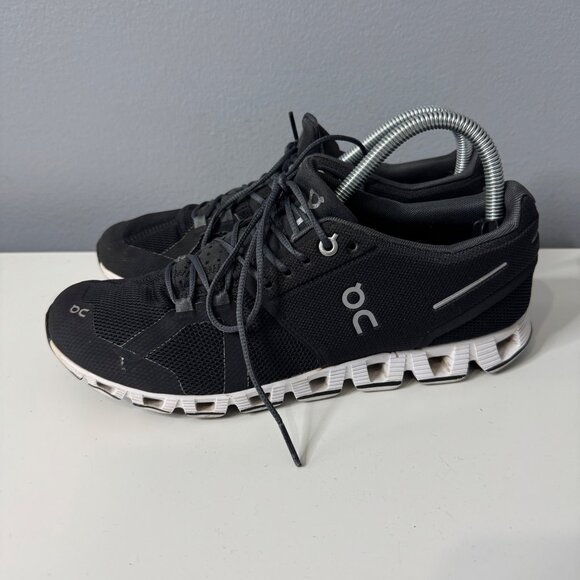 ON CLOUD 5 black/white running shoes size women's 8.5 - Picture 1 of 8